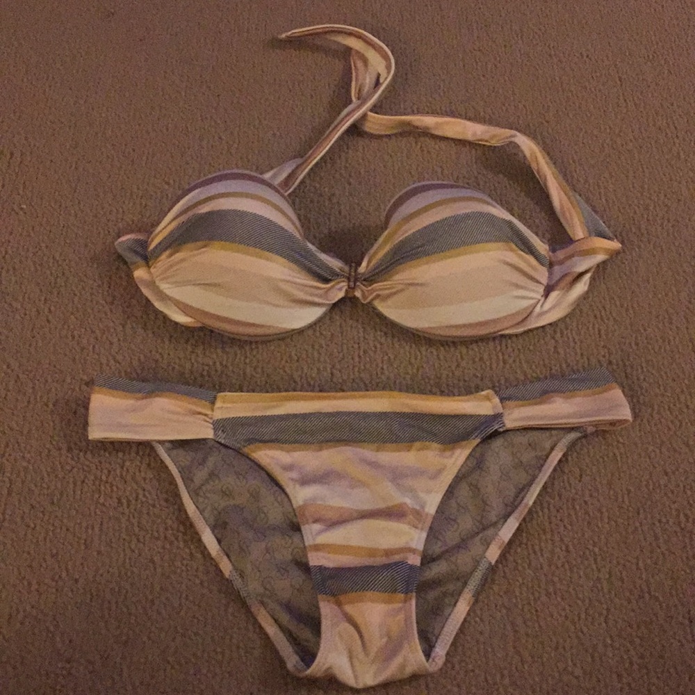 Size Small Victoria’s  Secret bikini